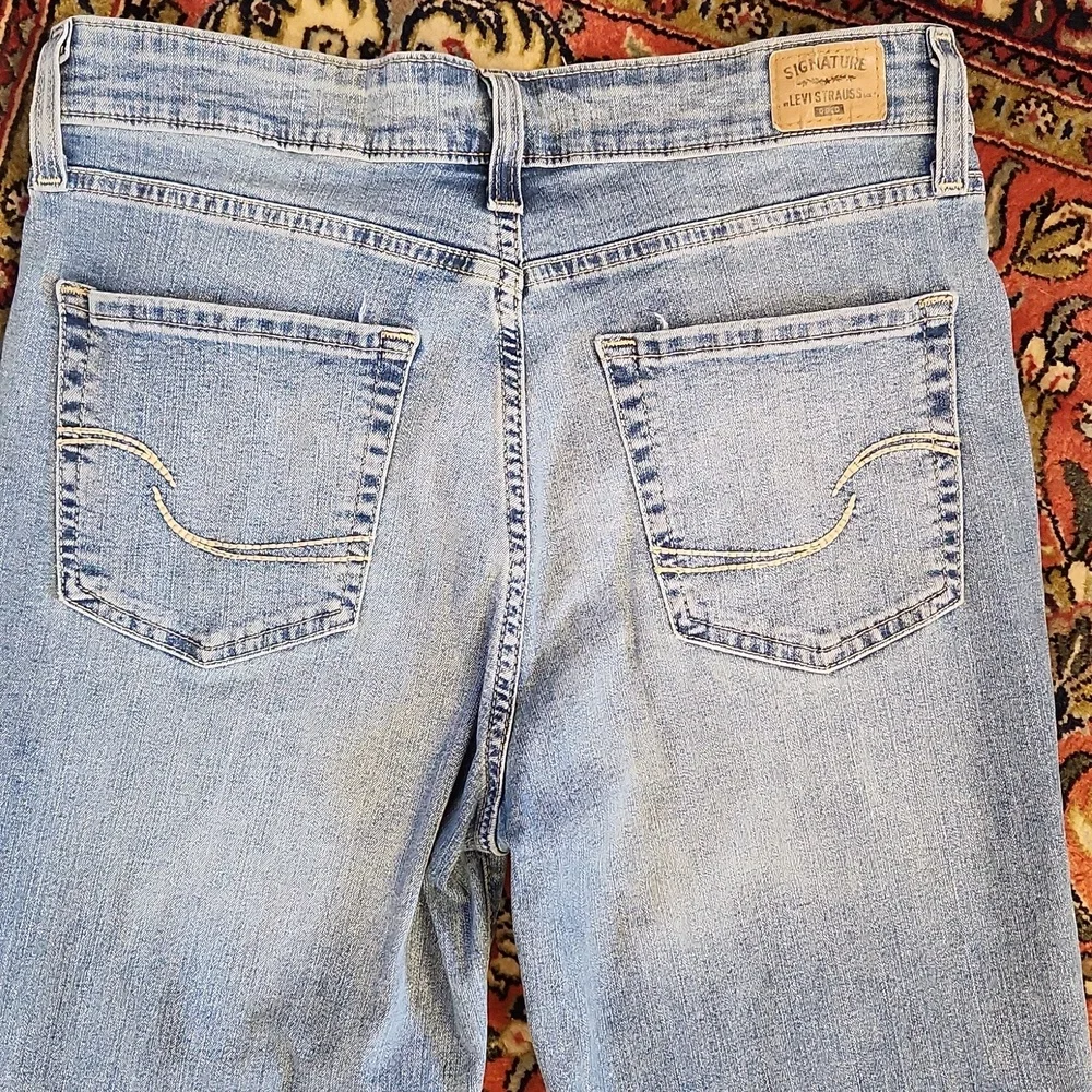 Levi's Lightweight Light Wash Totally Shaping Straight Jeans 28x32 - Picture 6 of 10